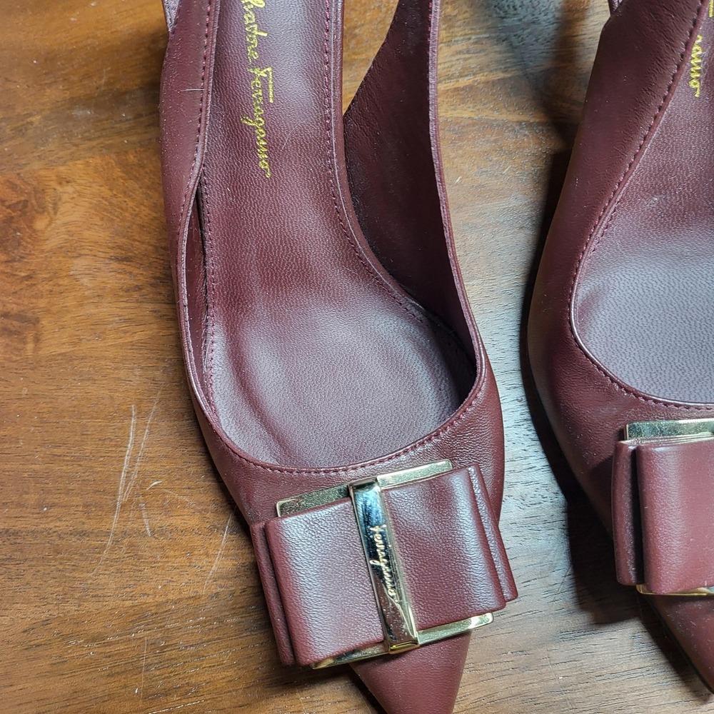 Salvatore Ferragamo Heels Womens Size 7.5 Red Leather Bow Slingback Italy - Picture 4 of 9